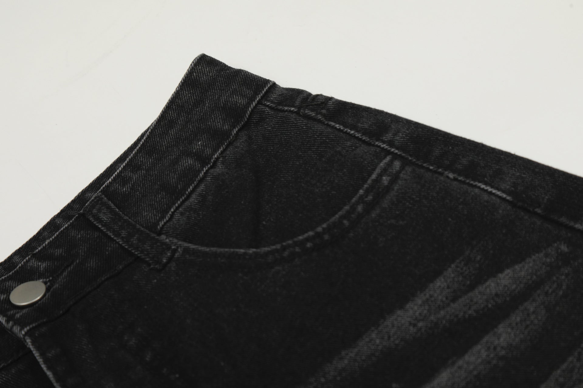 Washed Studs Detail Wide Leg Denim Jeans