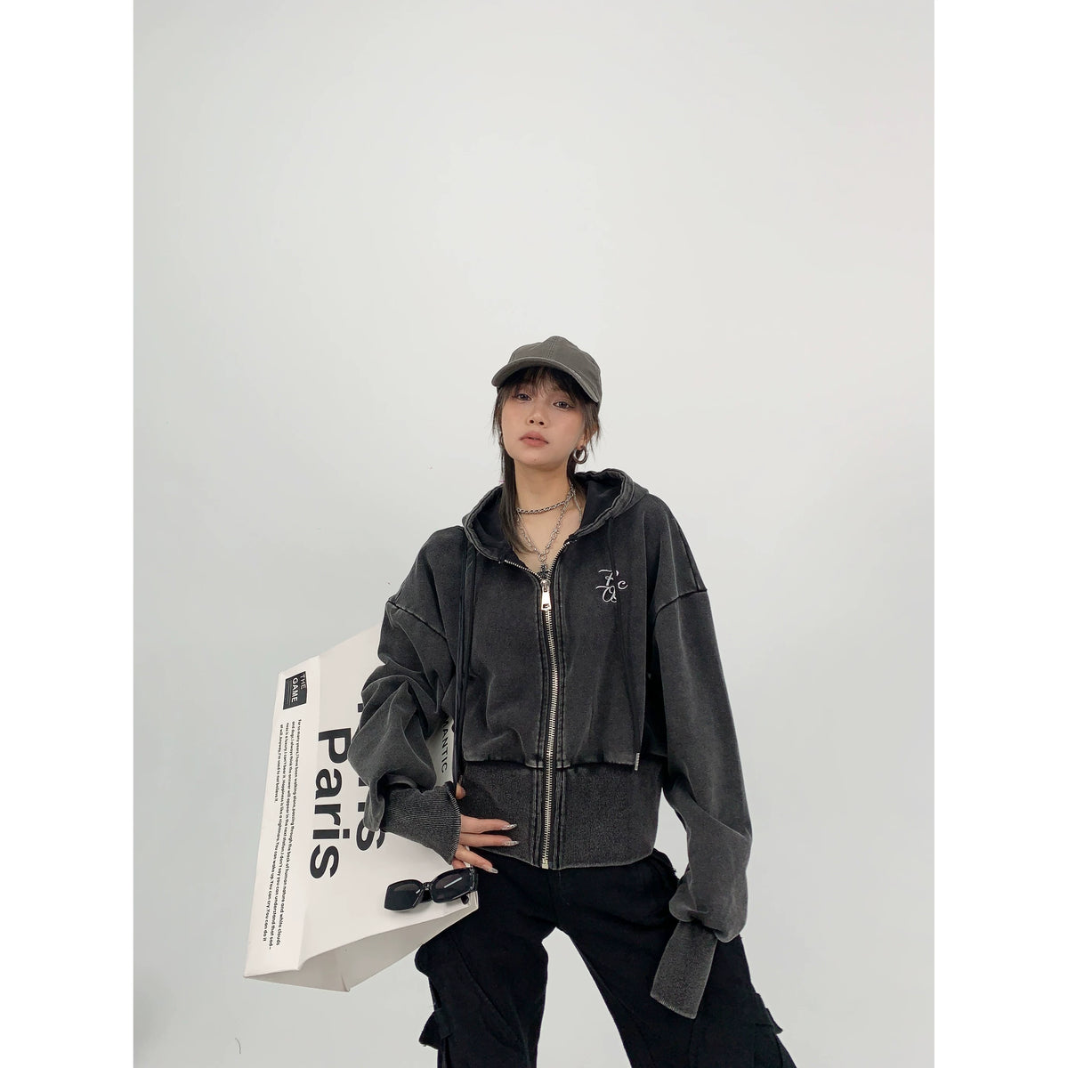 Logo Embroidery Zipper Short Hoodie