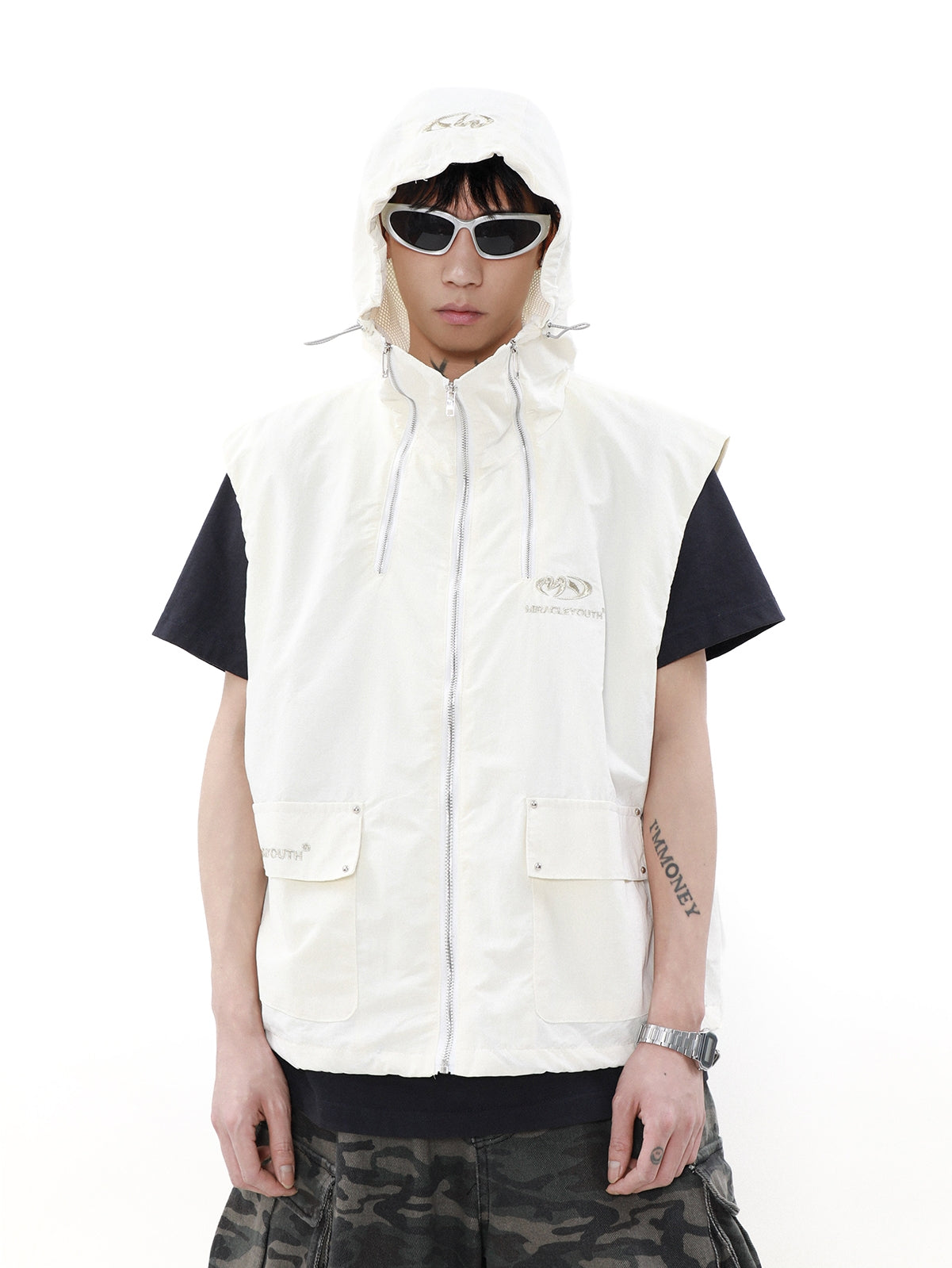 Embroidery Zipper Hooded Vest