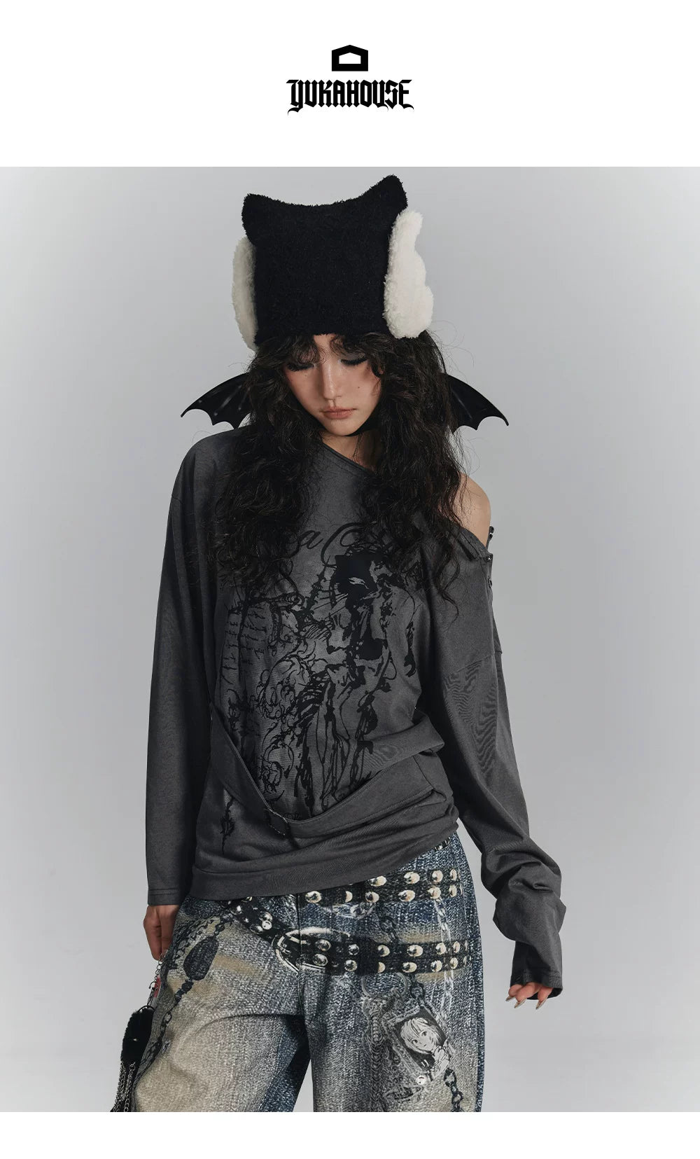 Slanted Shoulder Long Sleeve T-Shirt & Belt
