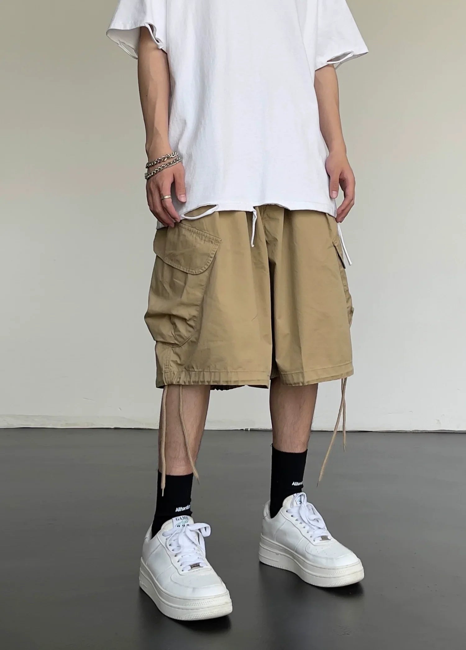 Large Pocket Workwear Wide Leg Short Pants