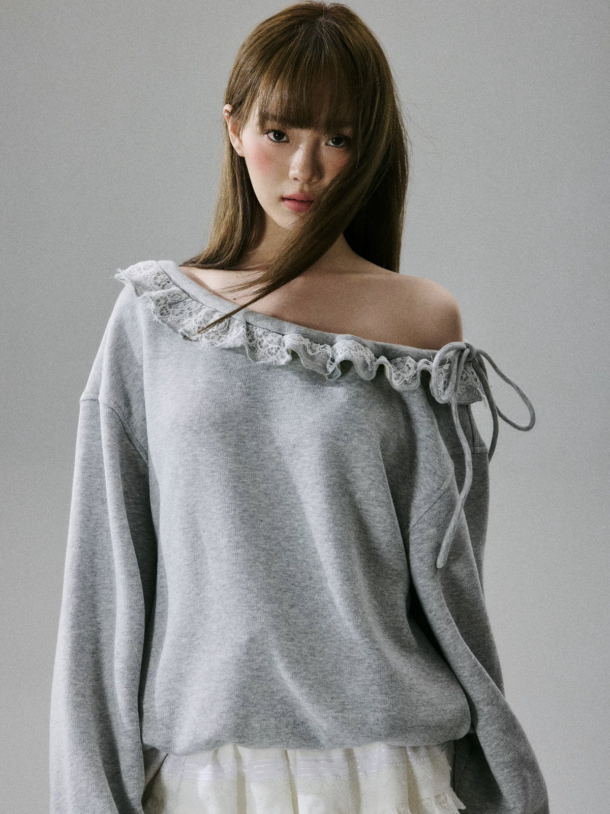 Off-Shoulder Lace Trim Sweatshirt