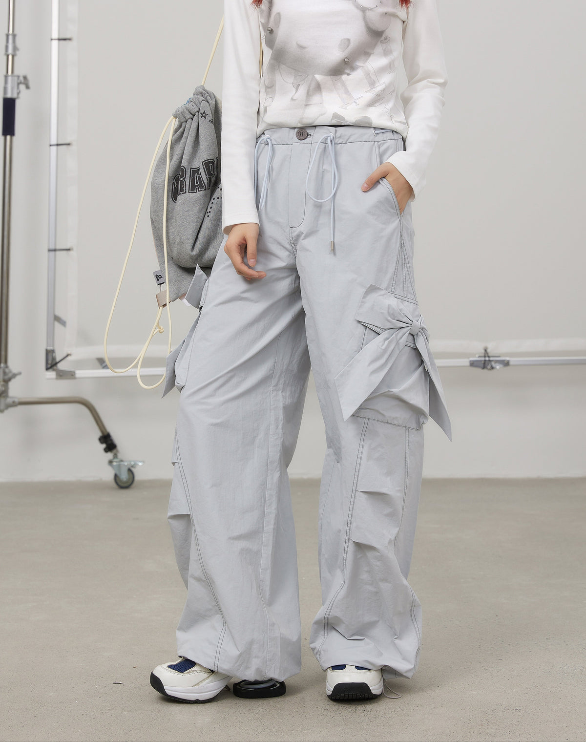3D Bow Contrast Patch Pockets & Double Waistband Wide-Leg Pants