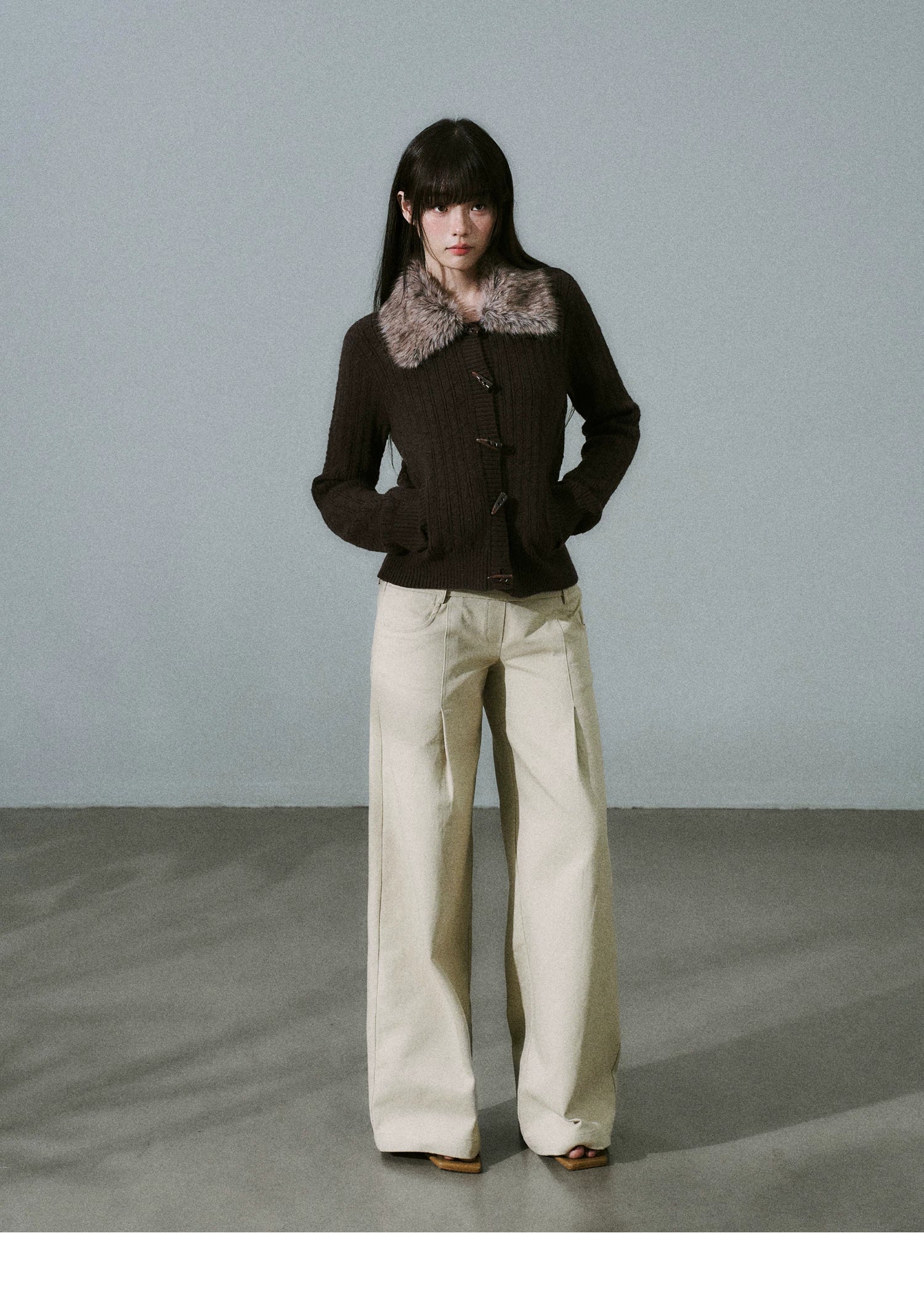 Slim Detachable Fur Collar Horn Button Sweater Jacket