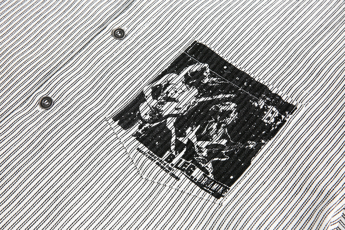 Camicia a maniche lunghe sfilacciata con stampa grafica a righe