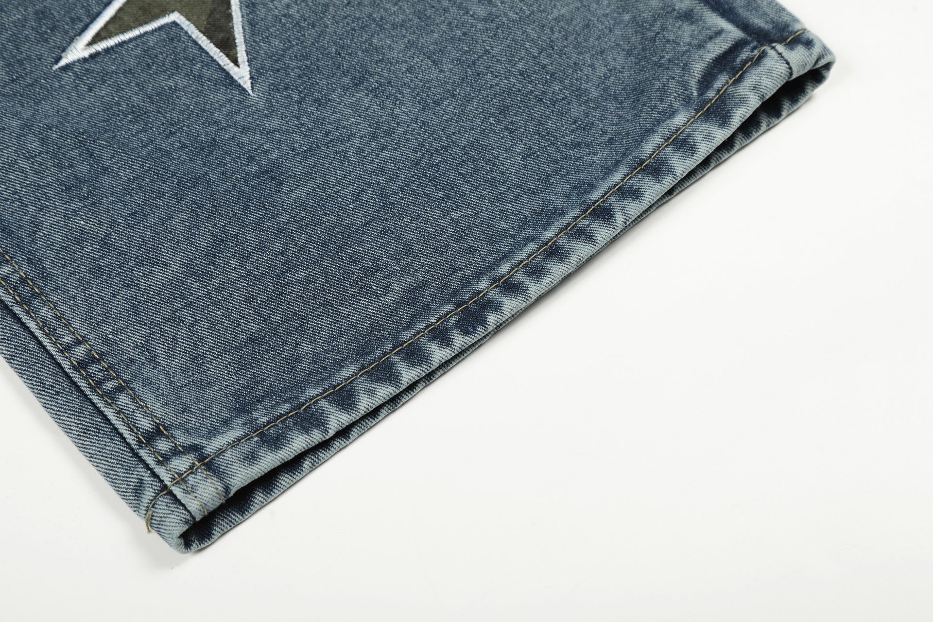 Washed Star Applique Wide Leg Denim Jeans