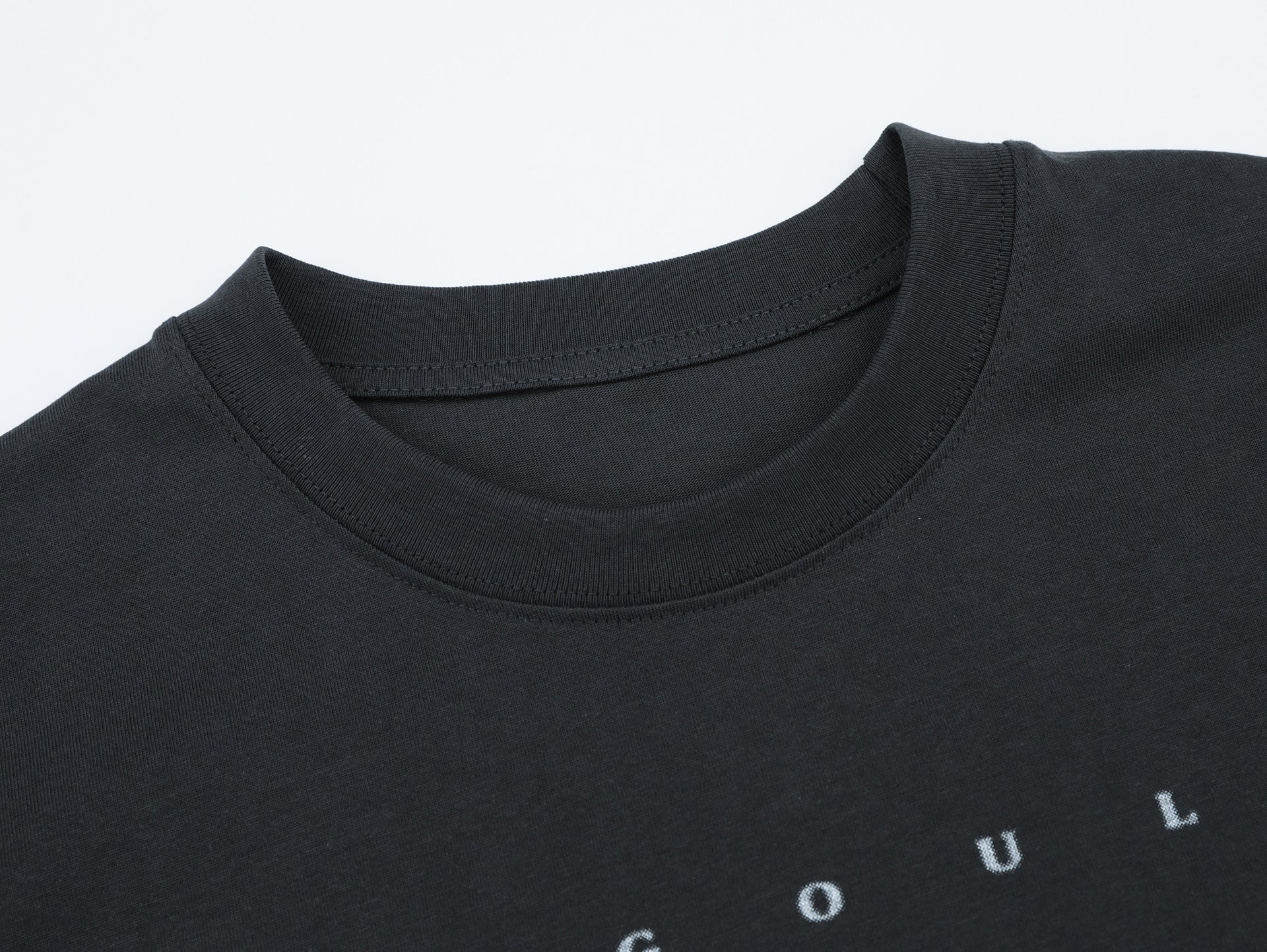 T-shirt abstrait humain délavé