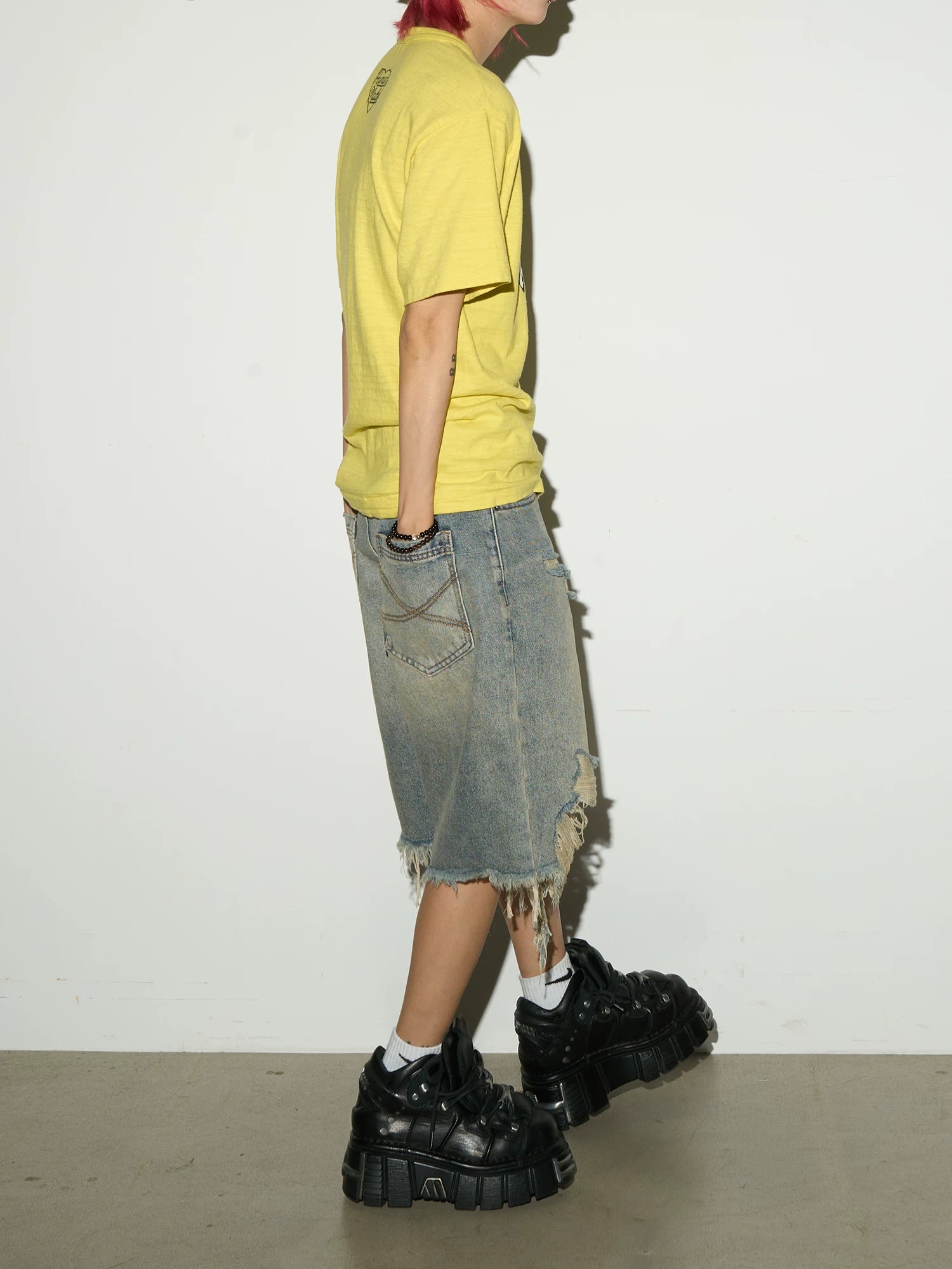 Damage Washed Frayed Hem Half Denim Jeans