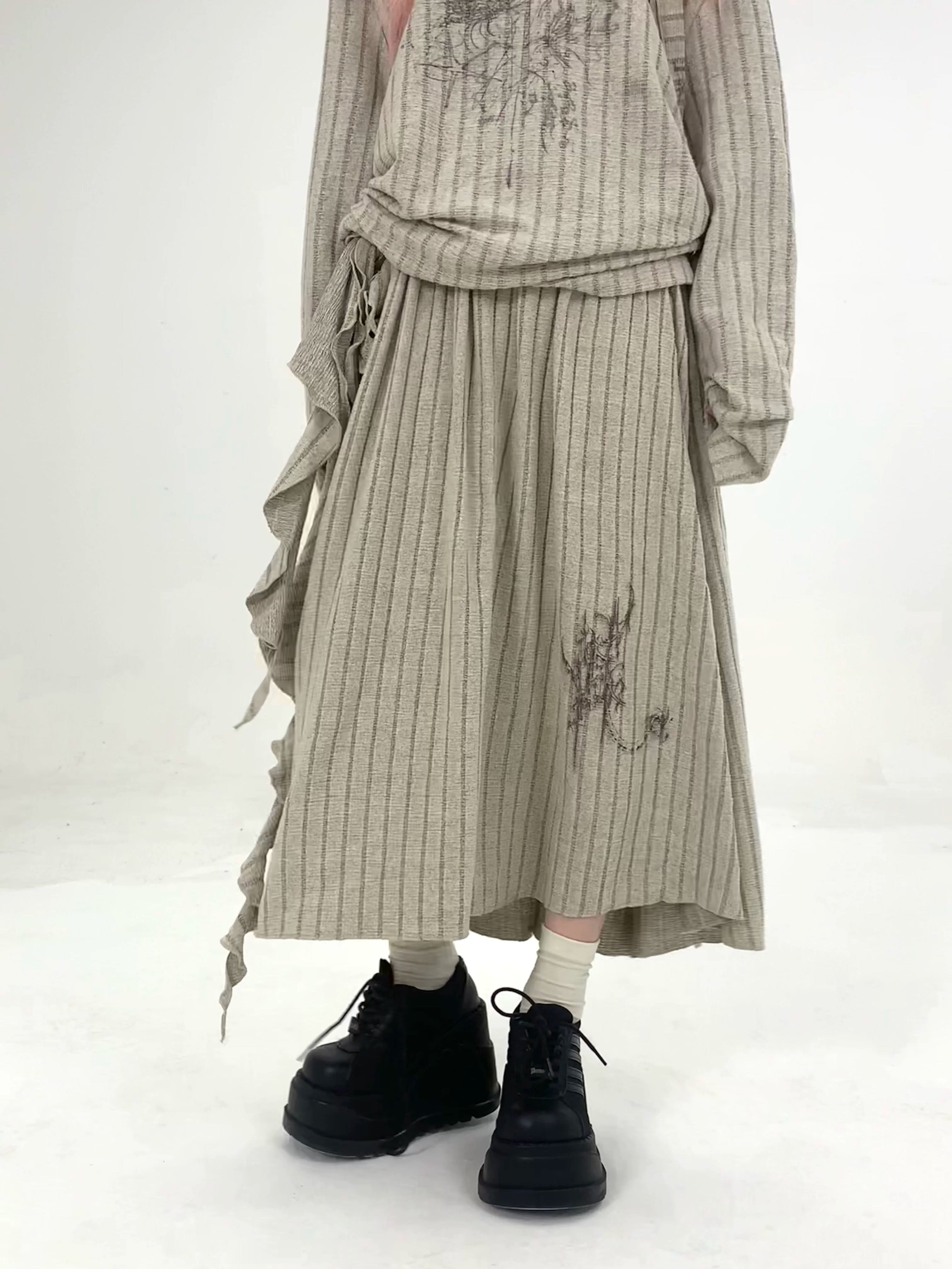Graphic Print Lace-Up Pleated A-Line Midi Skirt