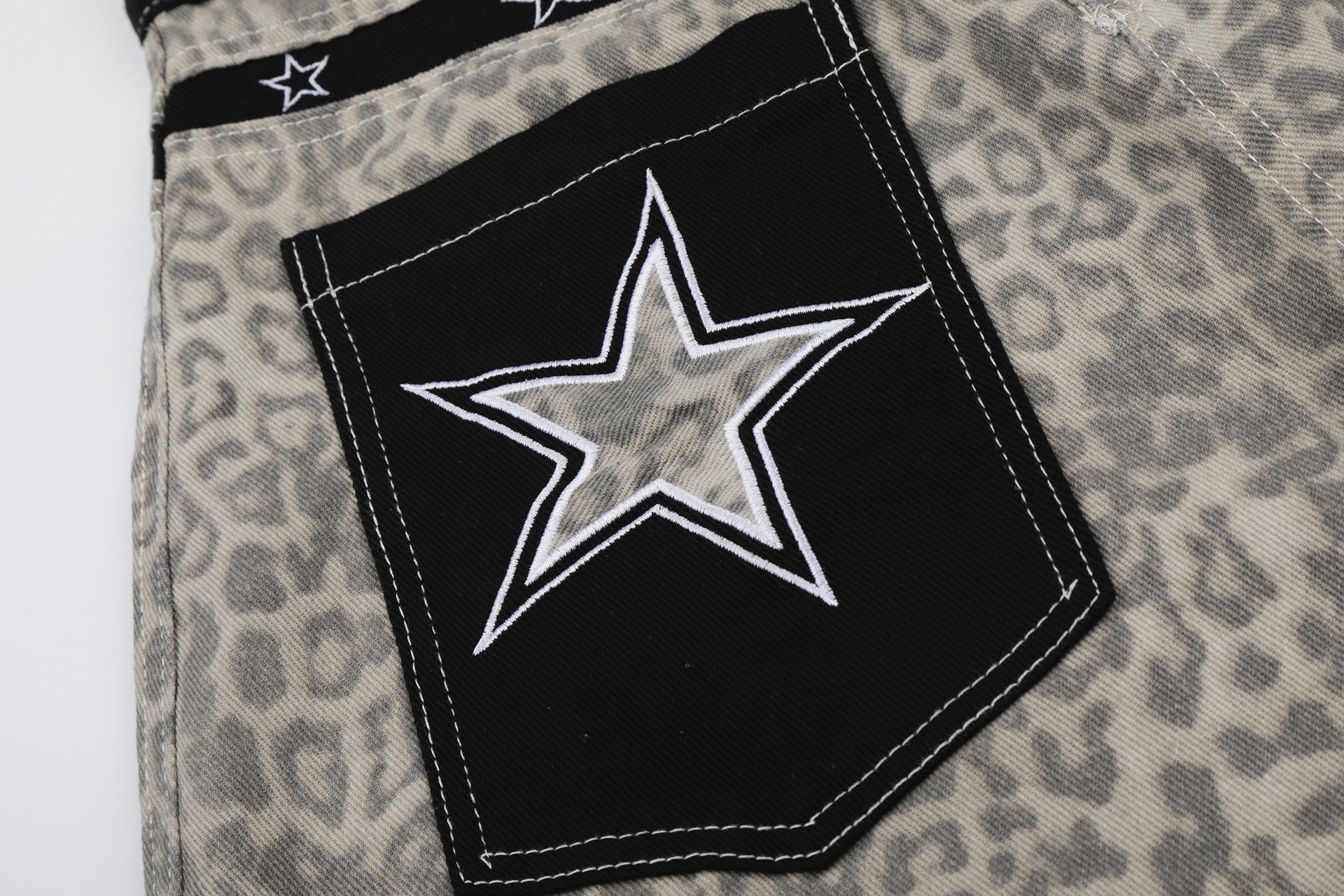 Leopard Star Pocket Jort