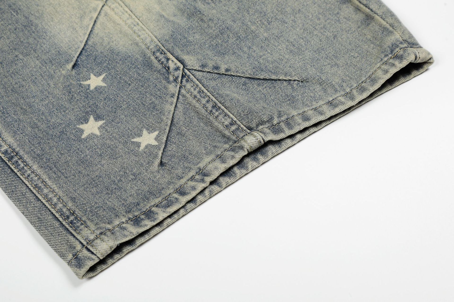 Curved Star Wide Leg Denim Short Pants