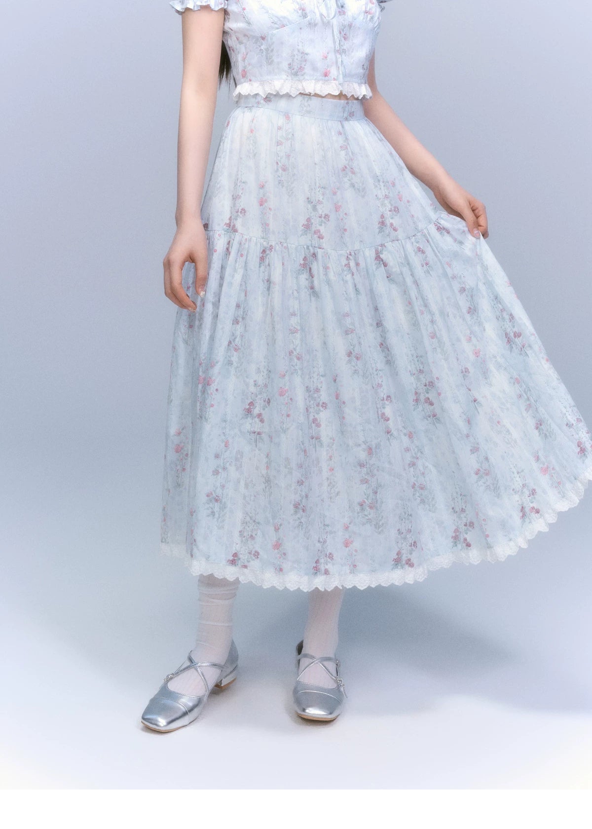 Floral-Print Blouse & Lace Trim Flared Skirt Setup
