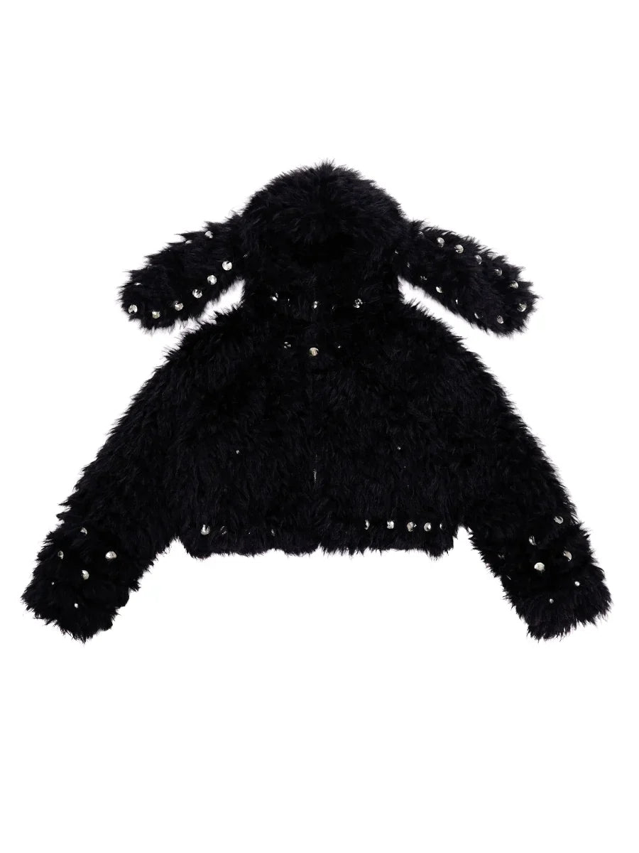 Chaqueta con cremallera y orejas de conejo con tachuelas