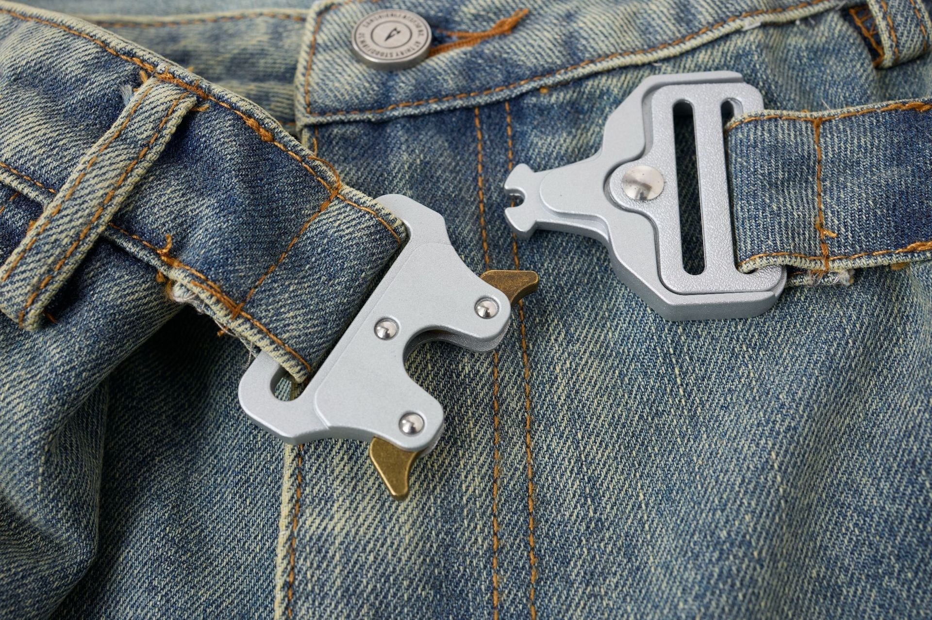 Washed Whisker Metal Buckle Denim Jort