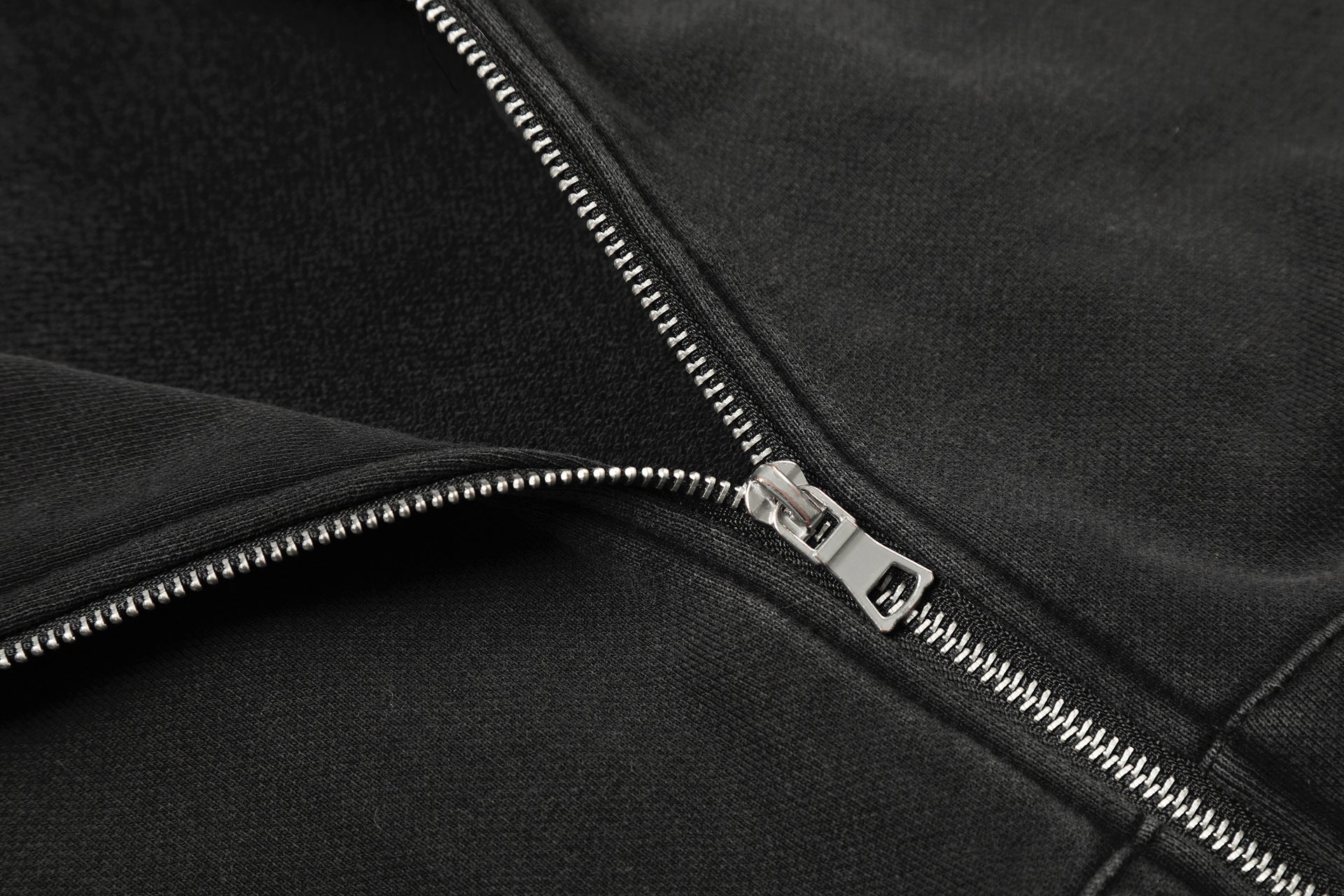 Heavyweight Rivet Washed Damage Zipper Hoodie
