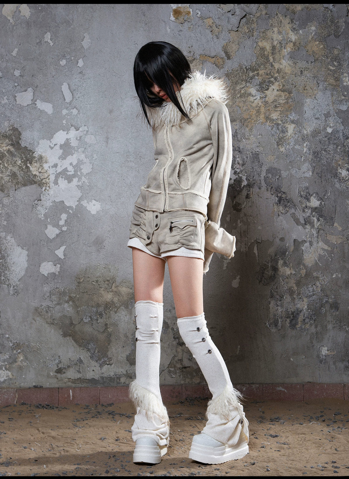 Fake Fur Collar Distressed Short Jacket