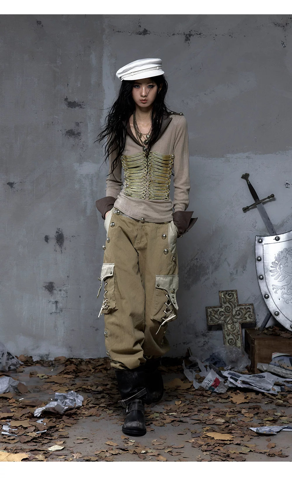 Panel Design Multi-Pocket Tapered Pants