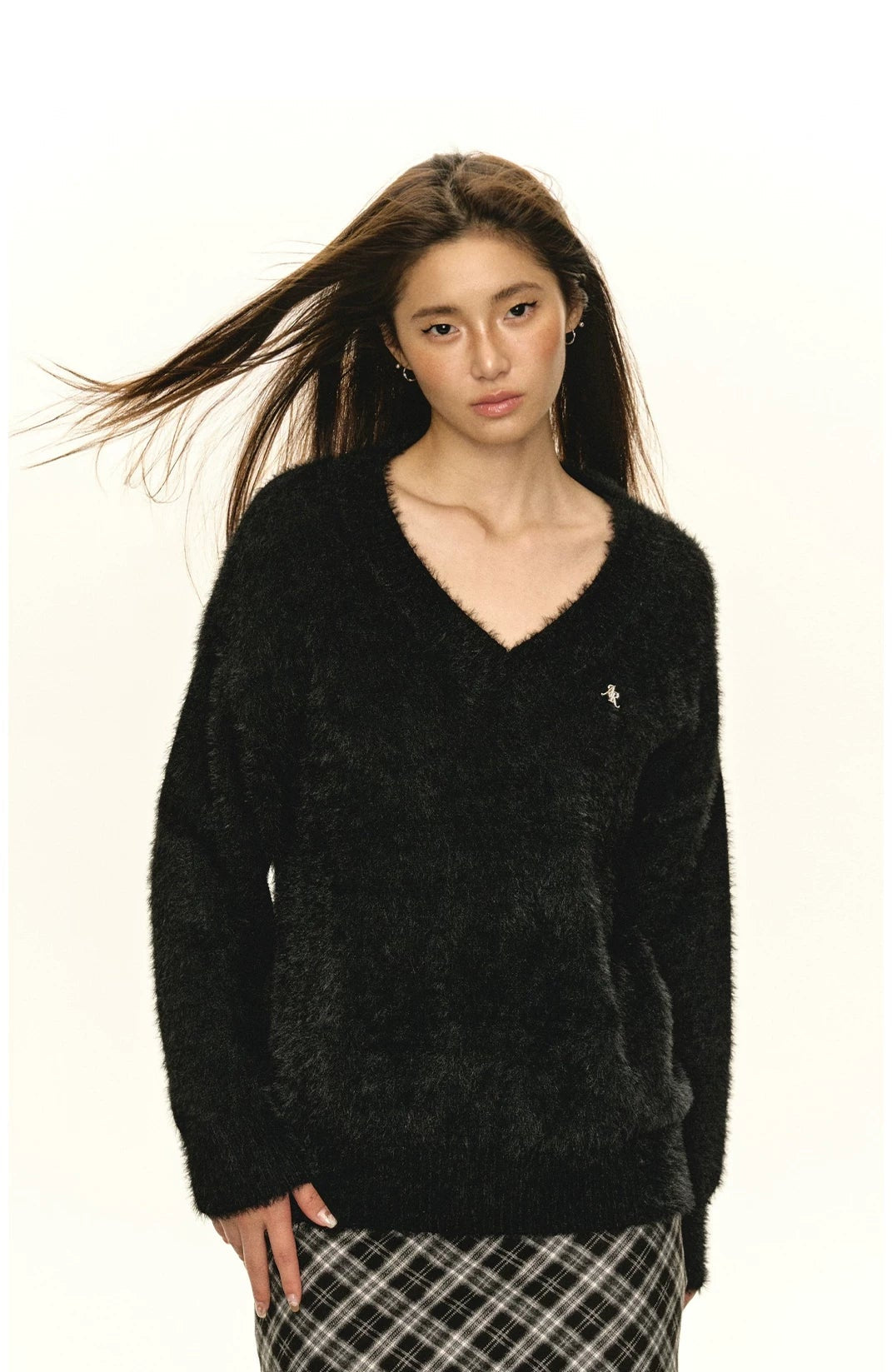 V-Neck Knit Sweater With Scarf