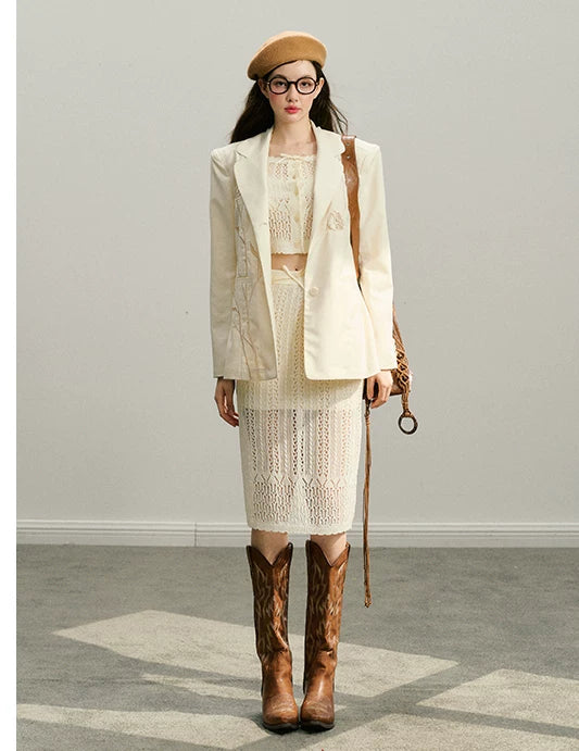 Ensemble veste ajourée et jupe courte à broderie rose