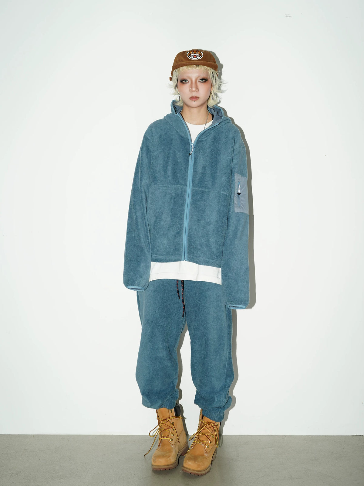 Fleece Zipper Hoodie & Drawstring Sweat Pants Setup