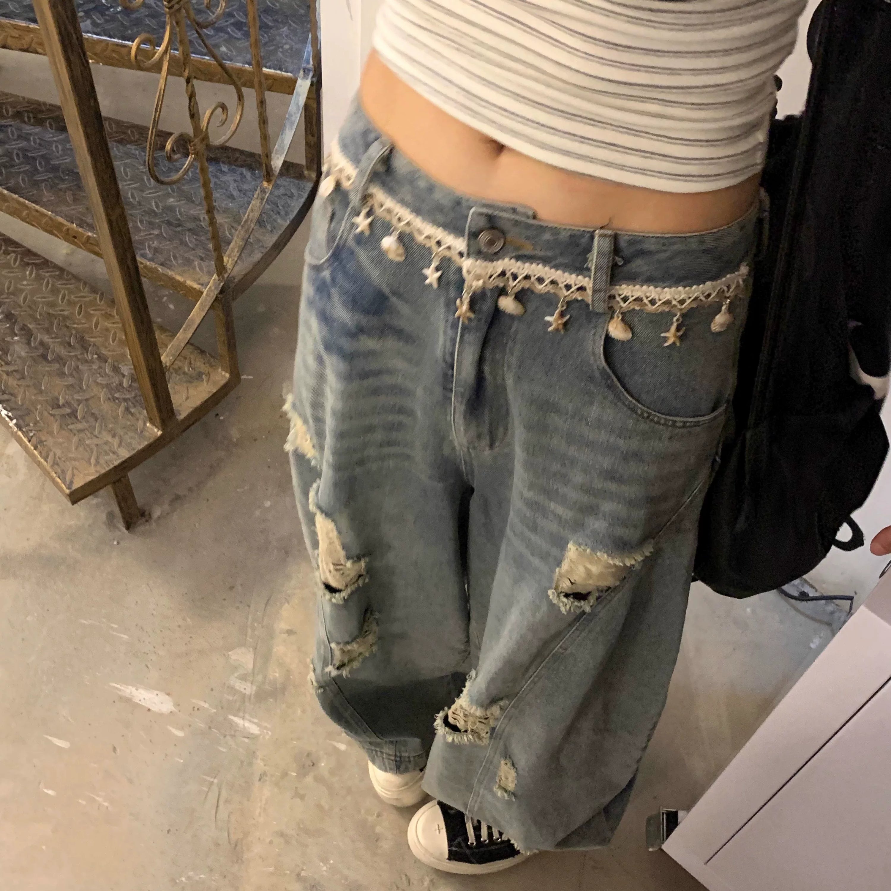 Washed Damage Wide Leg Shell Decoration Denim Jeans