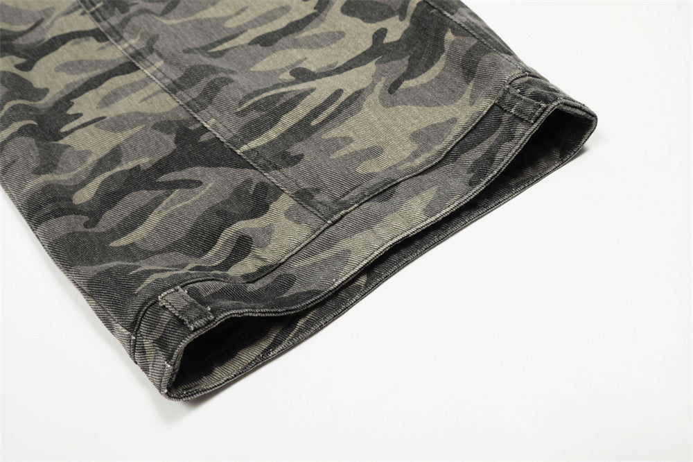 Camouflage Wide-Leg Cargo Jeans