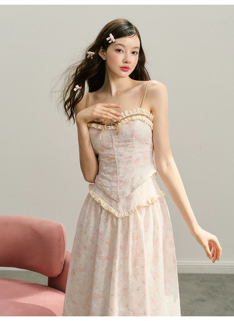 Conjunto de camisola con cuello halter, bordado de encaje y estampado calado, y falda larga