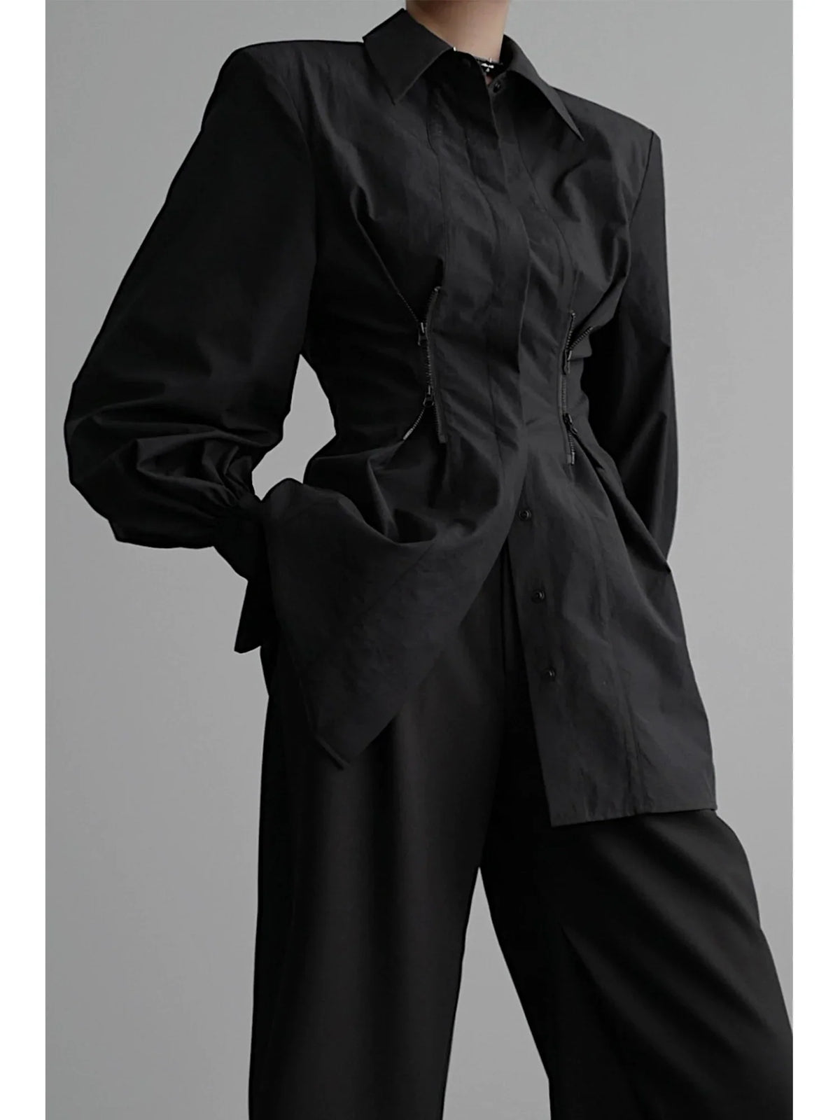 Chemise longue à taille cintrée et fermeture éclair