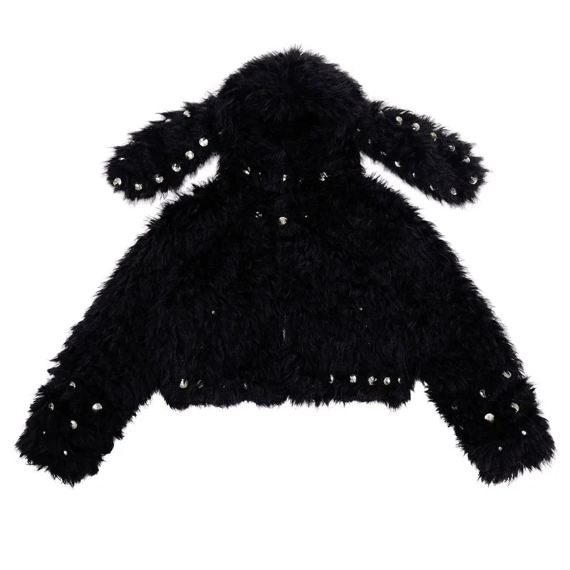 Chaqueta con cremallera y orejas de conejo con tachuelas
