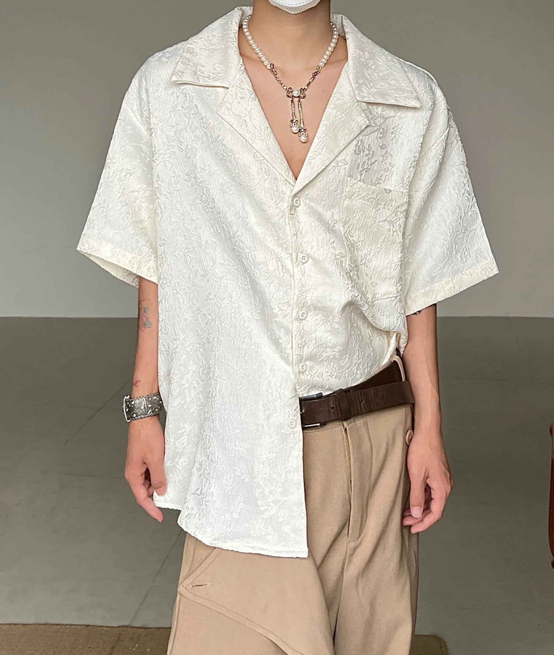Jacquard Embroidery Embossed Cuban Collar Short Sleeve Shirt