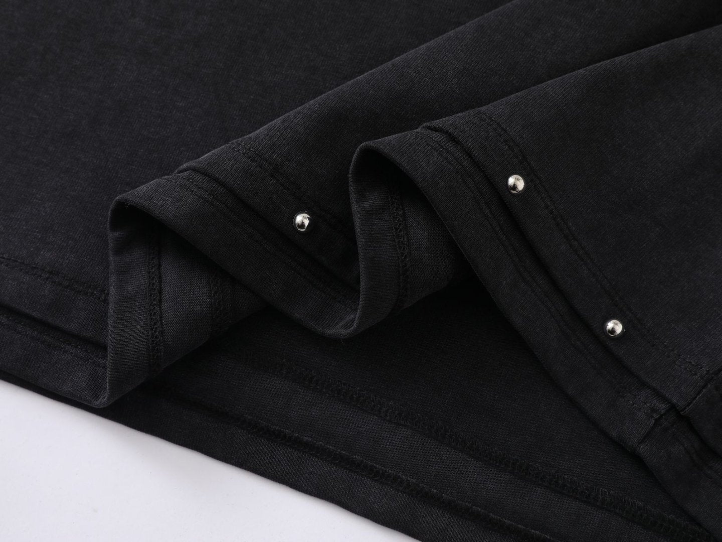 Studs Raglan Short Sleeve T-Shirt