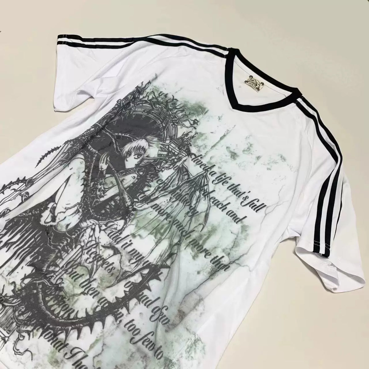 Anime Print Oversize V-Neck Short Sleeve T-Shirt