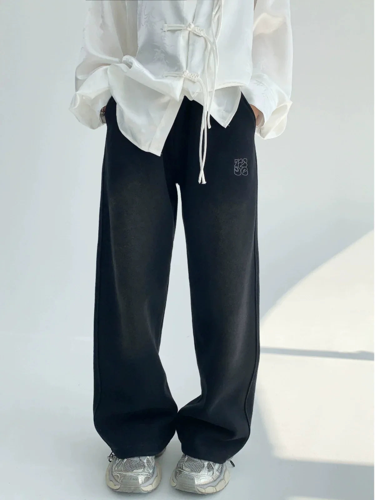 Washed Wide-Leg Straight Sweatpants