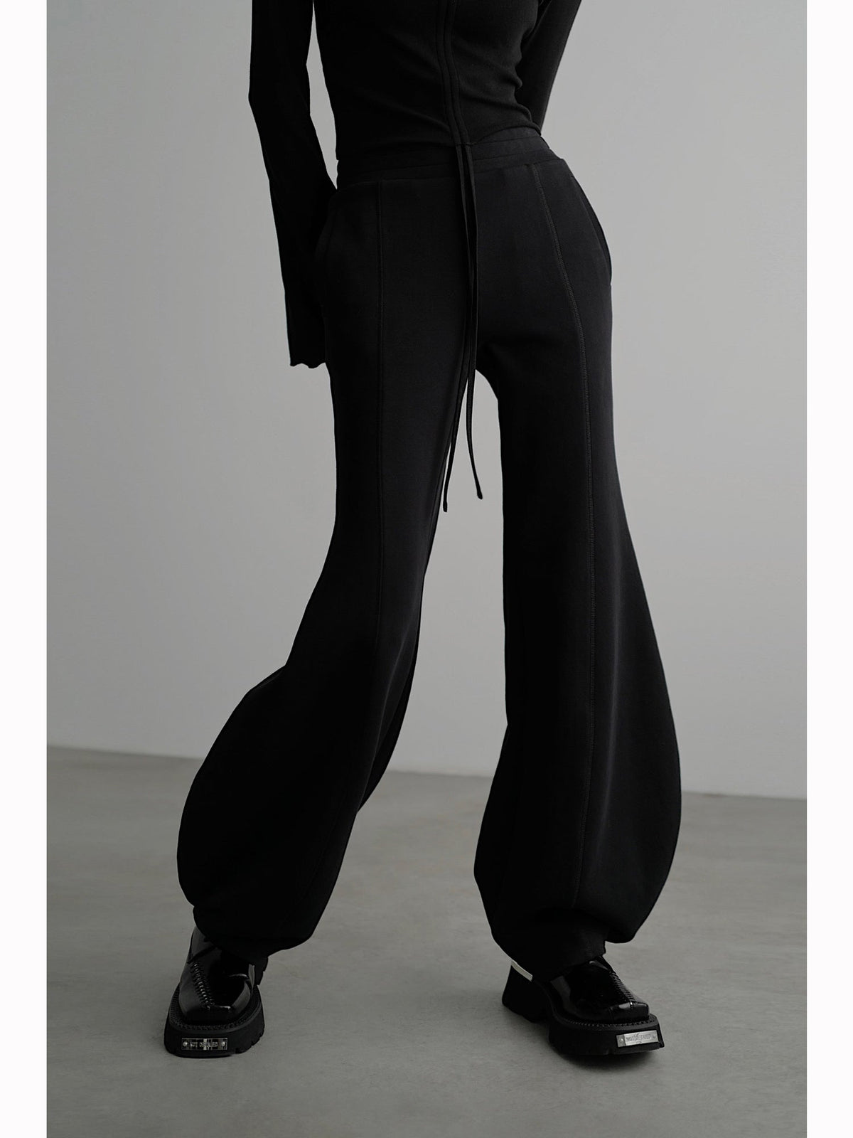 Pantalon de jogging à ourlet ballon et ligne centrale