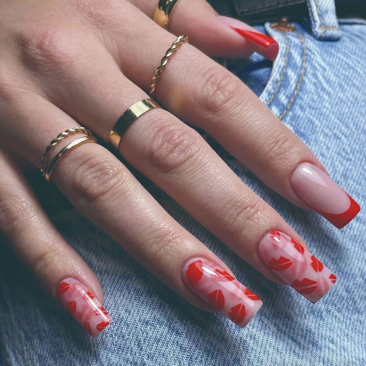 Valentine's Day mid-length, mid-rectangular red French Agni lip print design, simple and romantic, wearing nail and nail patches