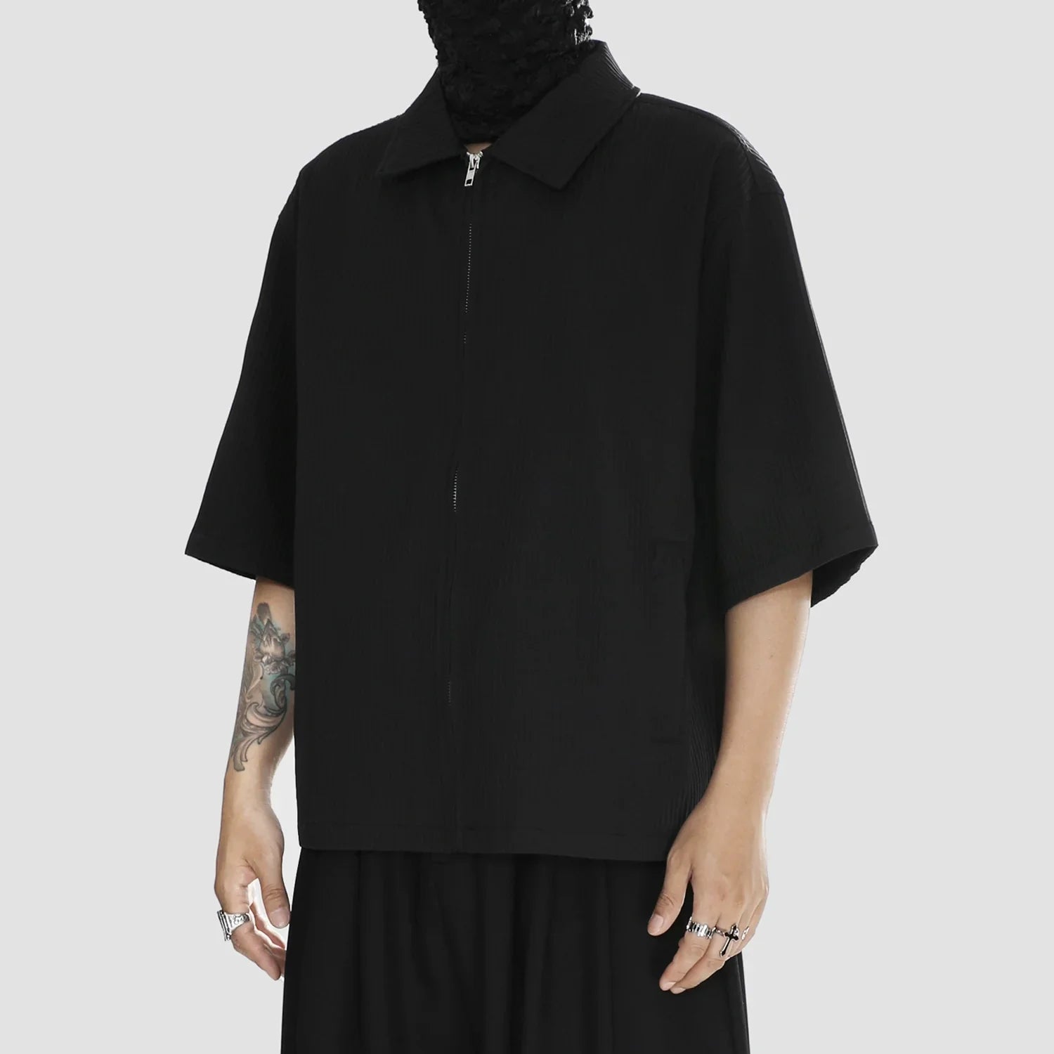 Textured Raised-Collar Short Sleeve Shirt