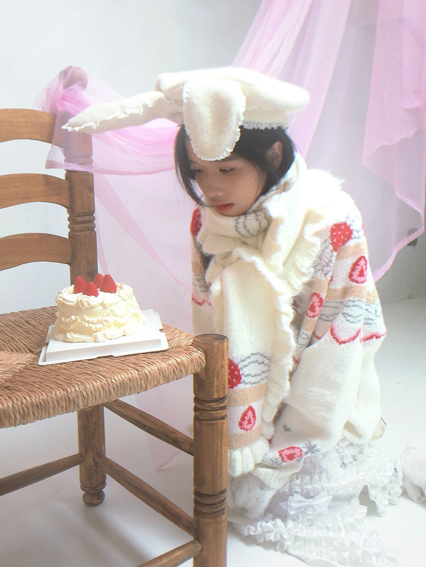 Strawberry Cake Jacquard Scarf