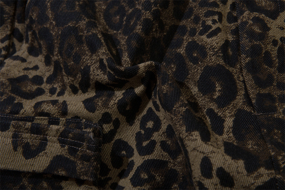 Cargo-Shorts mit Leopardenmuster