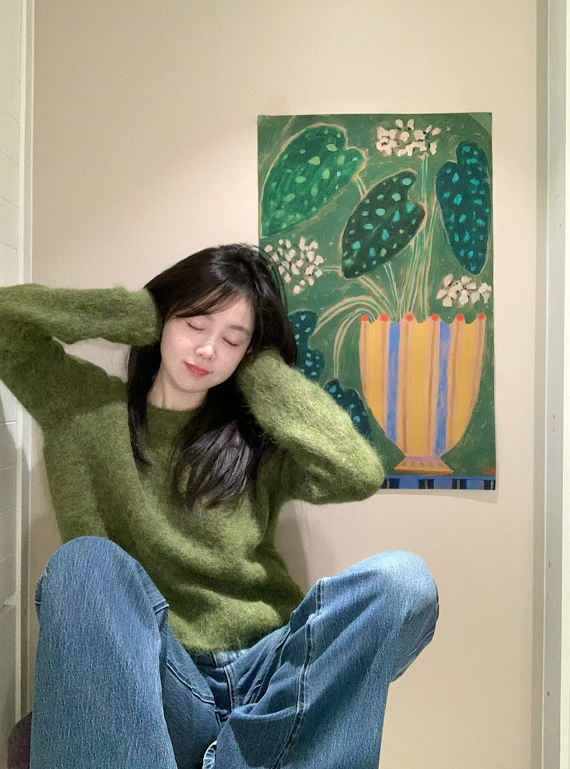 One size Green Crewneck Sweater