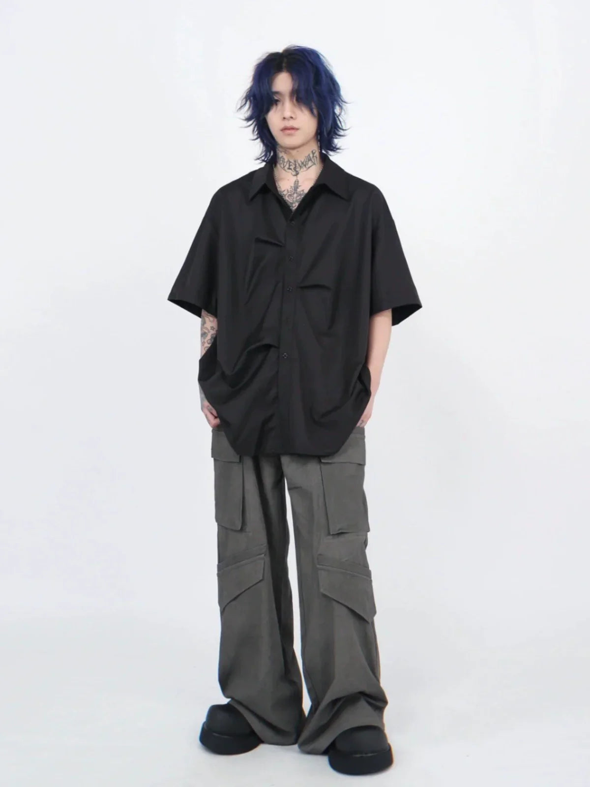 Camicia oversize a maniche corte con pieghe