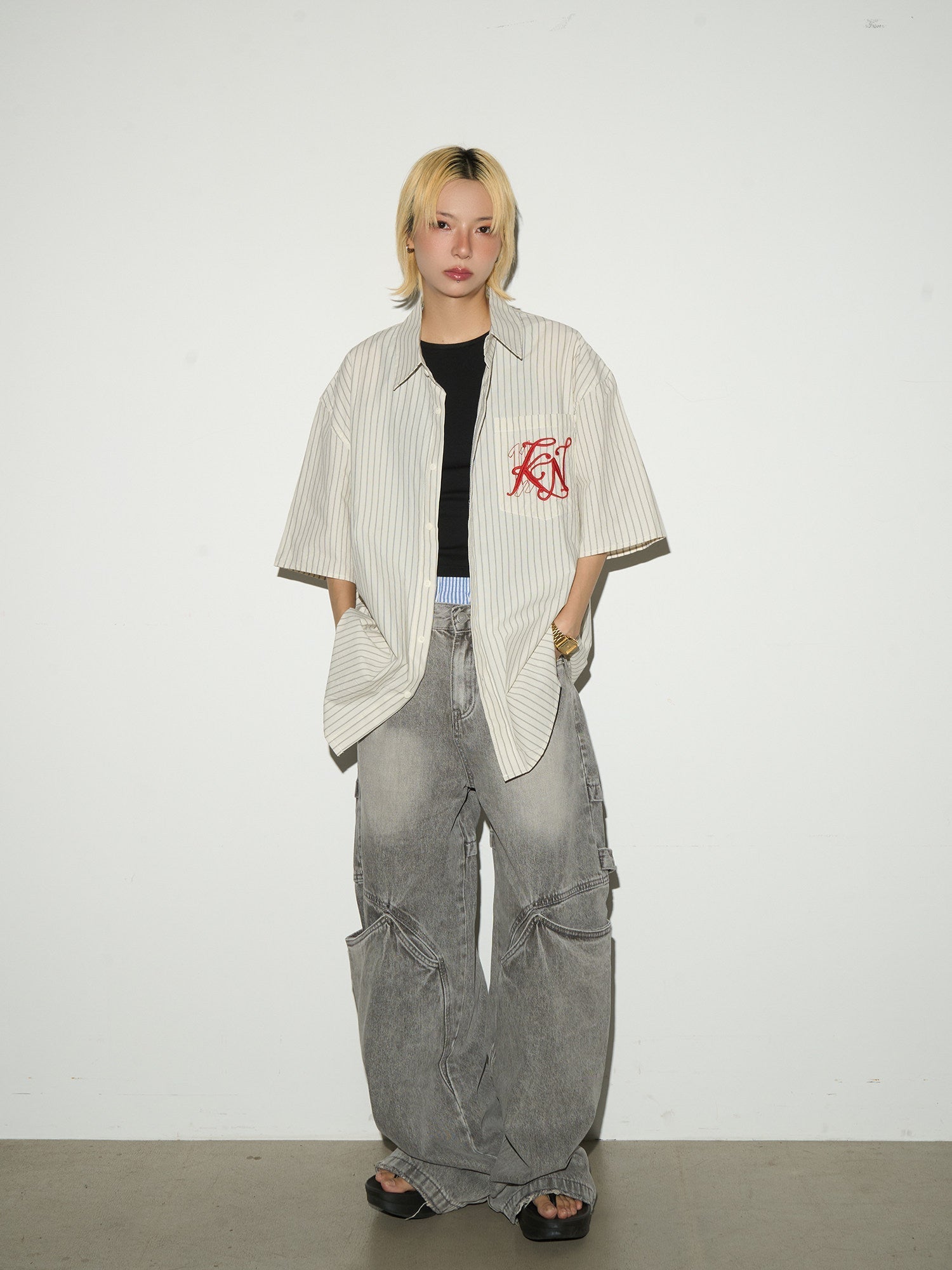 Washed Panel Cargo Pocket Wide Leg Denim Jeans