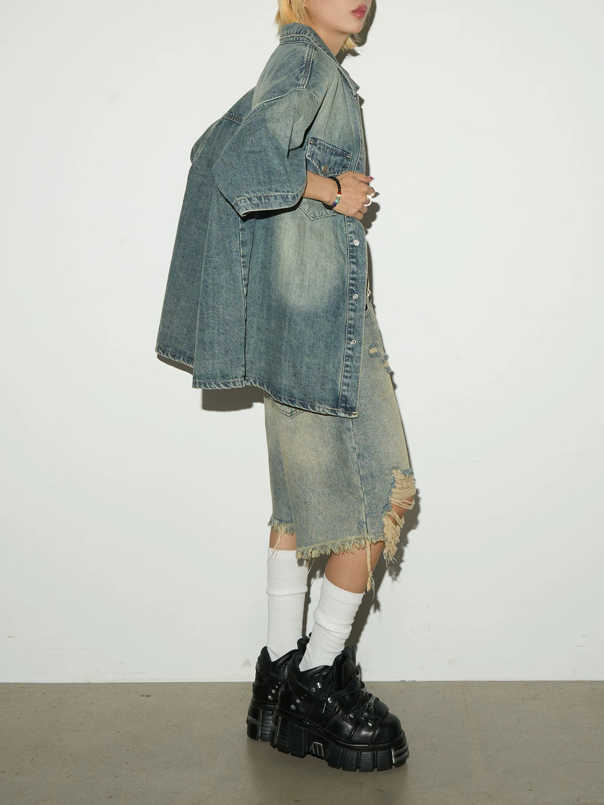Damage Washed Frayed Hem Half Denim Jeans