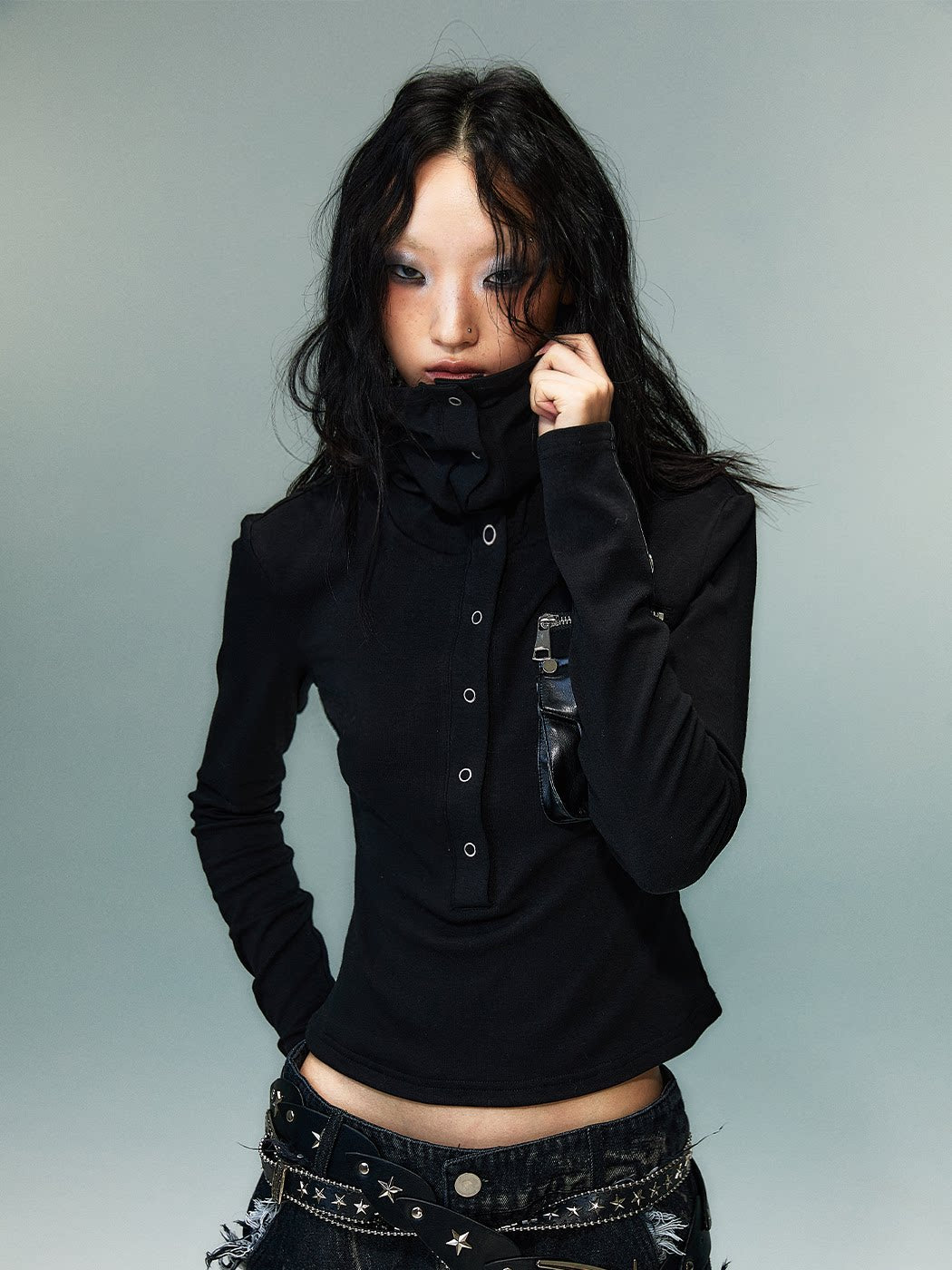 High-Neck Convertible Slim Knit Long Sleeve Shirt