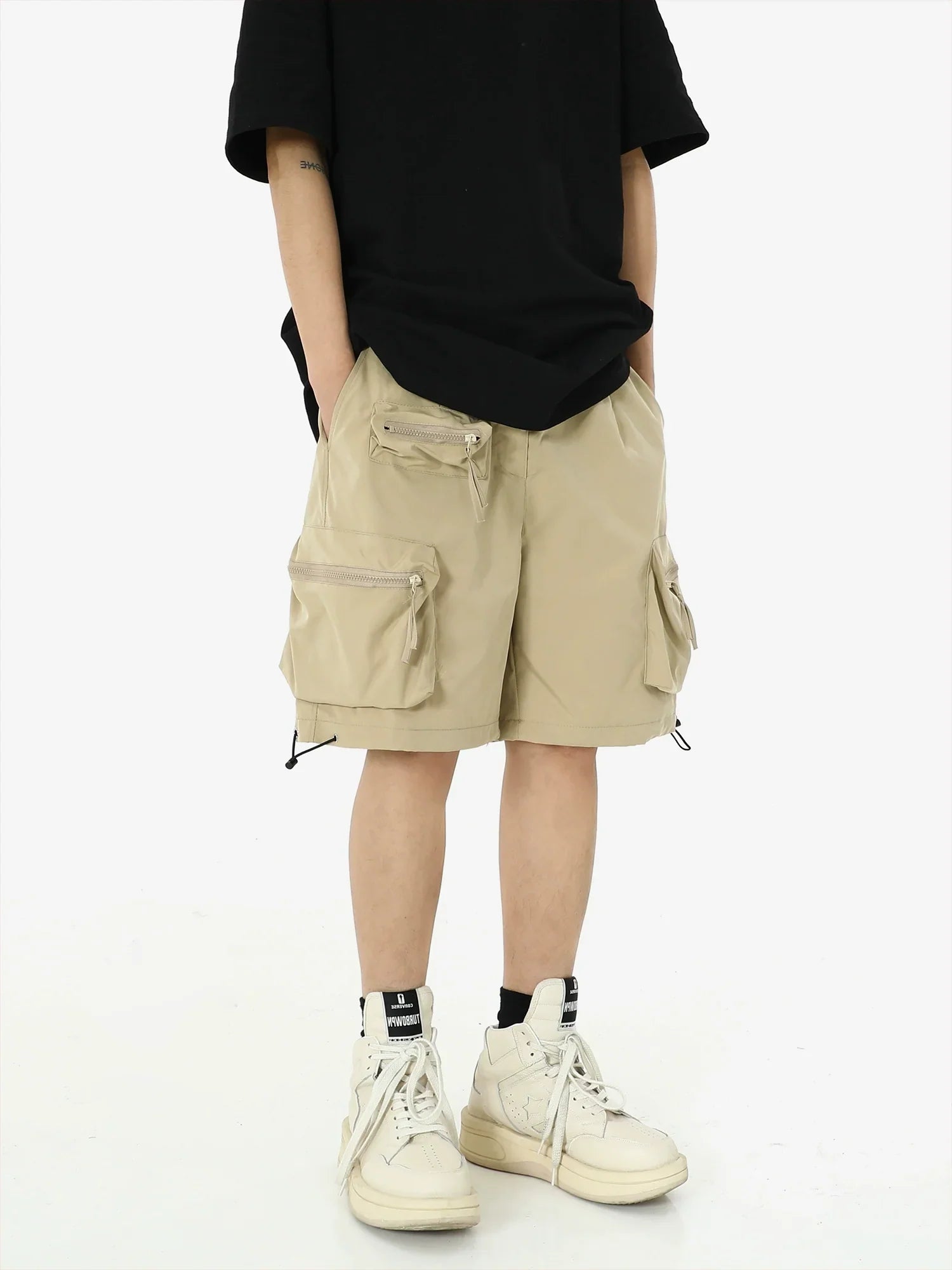 Multi Pocket Cargo Short Pants