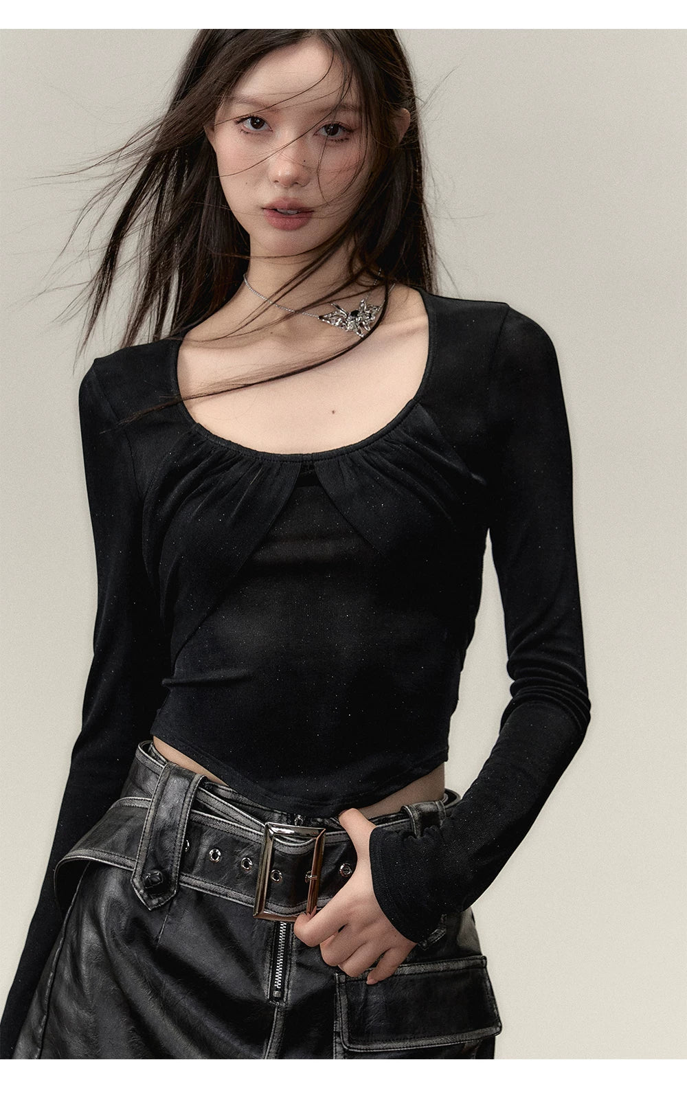 Big U-Neck Lace Long Sleeve T-Shirt
