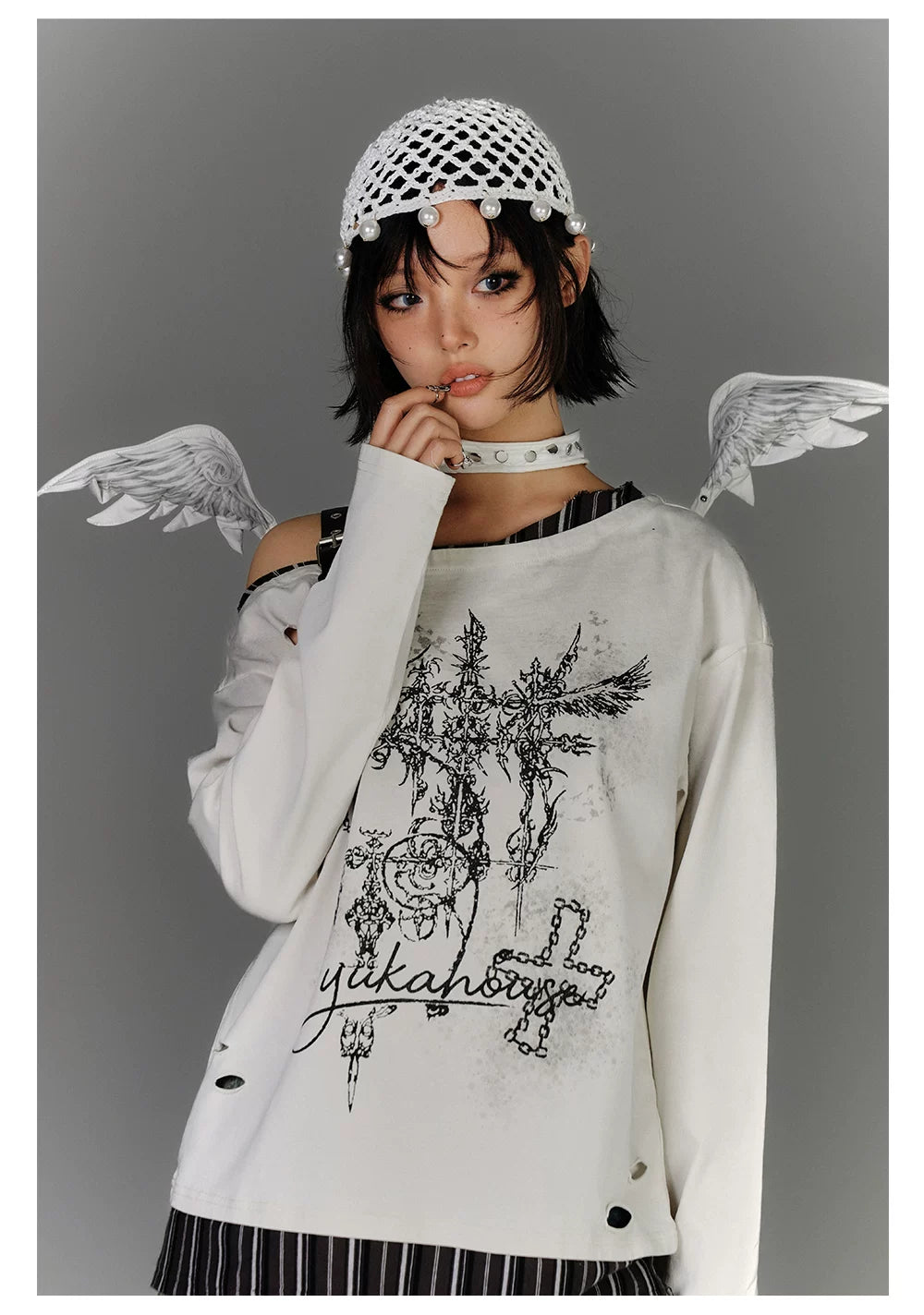 Off-Shoulder Asymmetrical Punk Long Sleeve T-Shirt