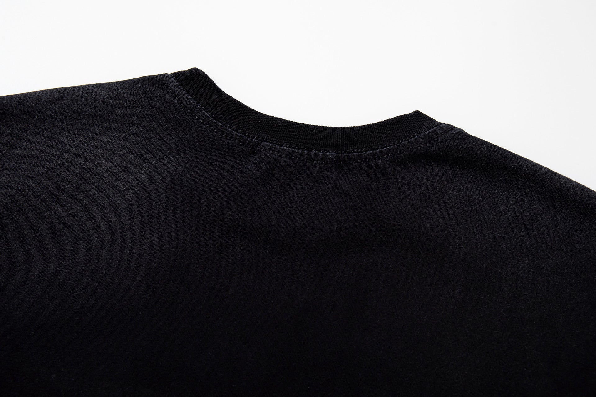 Graphic Print Pocket Design Short Sleeve T-Shirt