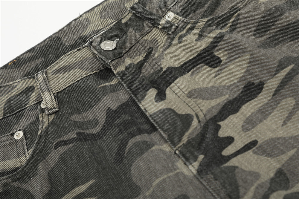 Camouflage Wide-Leg Cargo Jeans