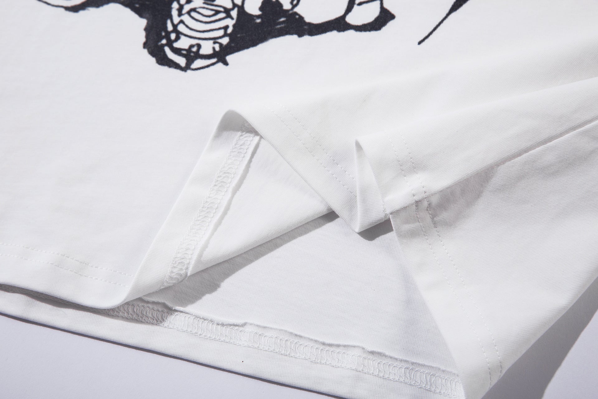Illustration Graffiti Letter Short Sleeve T-Shirt