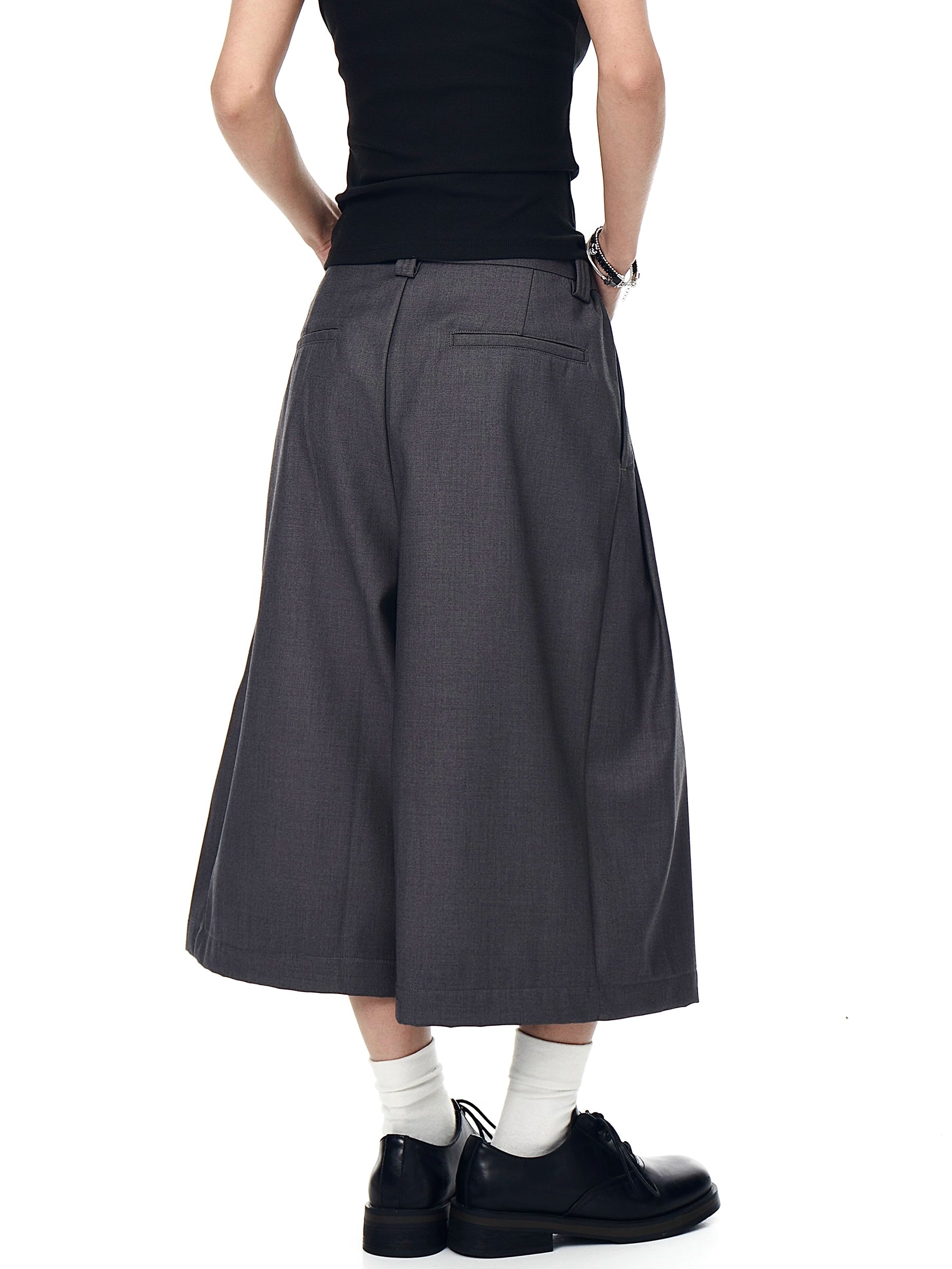 Pleated Wide-Leg Ruffian Jorts